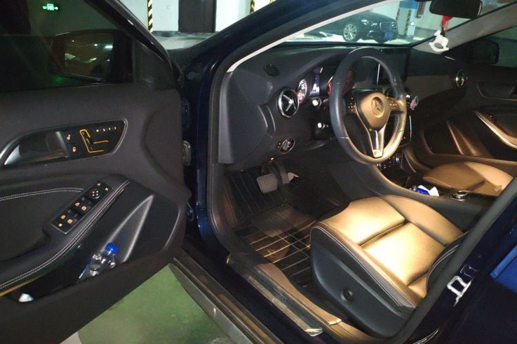 Used Mercedes-Benz GLA 2016 GLA 200 Fashion Model Driver Seat