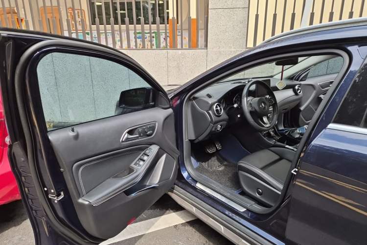Used Mercedes-Benz GLA 2016 GLA 200 Fashion Model Driver Seat