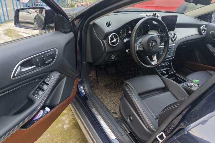 Used Mercedes-Benz GLA 2016 GLA 200 Fashion Model Driver Seat