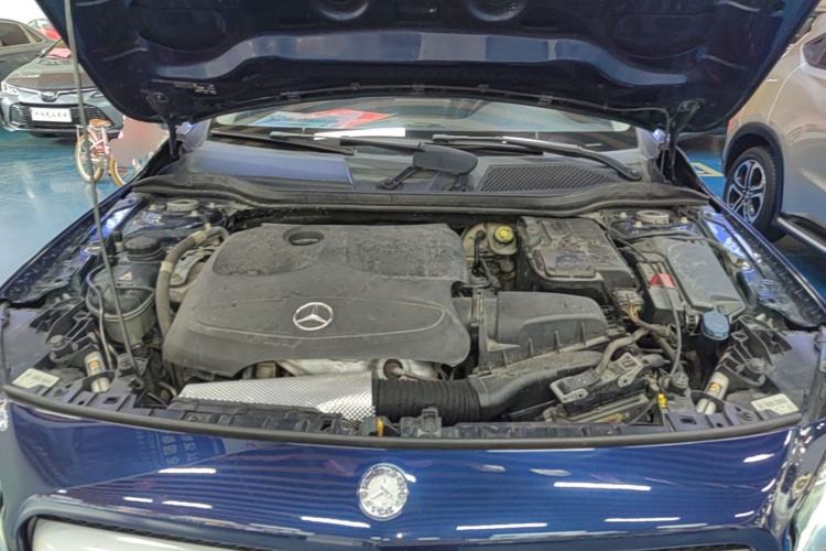 Used Mercedes-Benz GLA 2016 GLA 220 4MATIC Fashion Edition Engine Bay