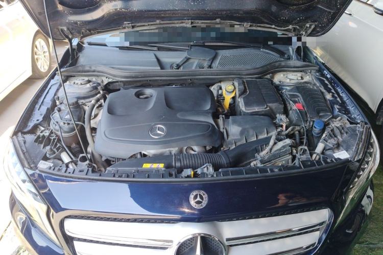 Used Mercedes-Benz GLA 2016 GLA 220 4MATIC Fashion Edition Engine Bay