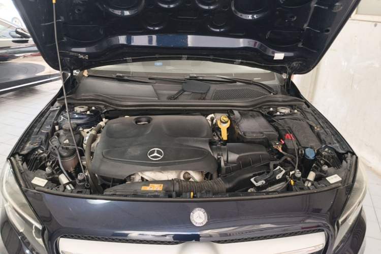 Used Mercedes-Benz GLA 2016 GLA 200 Sport Edition Engine Bay