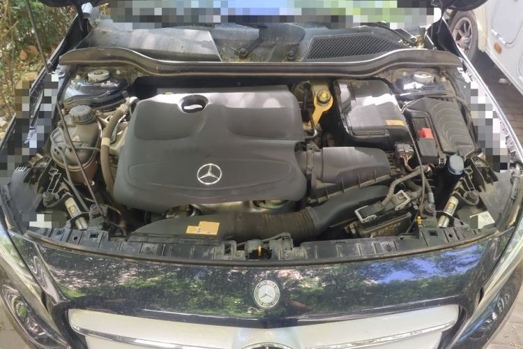 Used Mercedes-Benz GLA 2016 GLA 200 Fashion Model Engine Bay