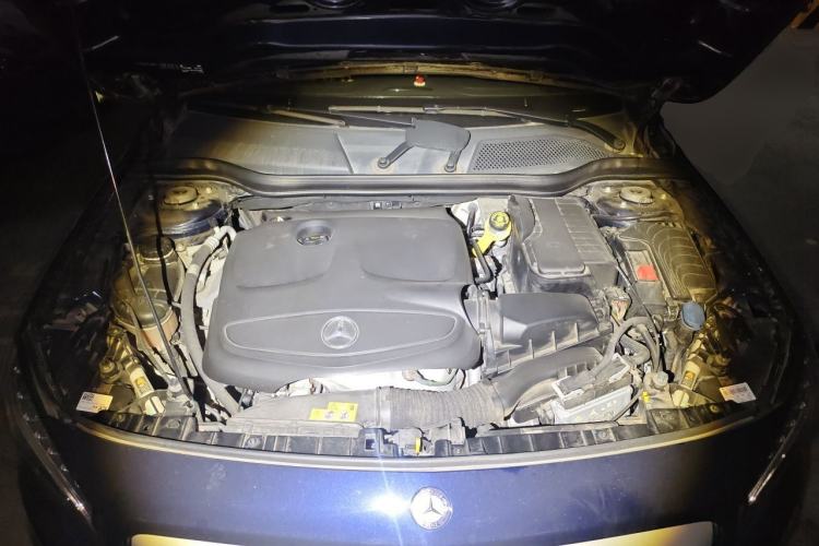Used Mercedes-Benz GLA 2016 GLA 200 Fashion Model Engine Bay