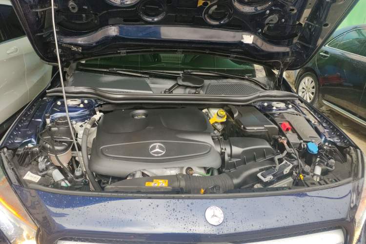Used Mercedes-Benz GLA 2016 GLA 200 Sport Edition Engine Bay