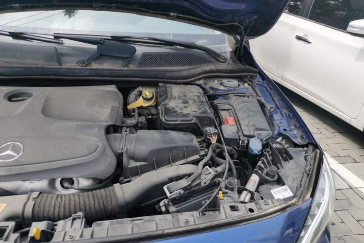 Used Mercedes-Benz GLA 2016 GLA 200 Blue Edition Engine Bay Left