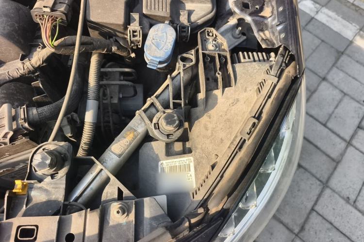 Used Mercedes-Benz GLA 2016 GLA 200 Fashion Model Engine Bay Left