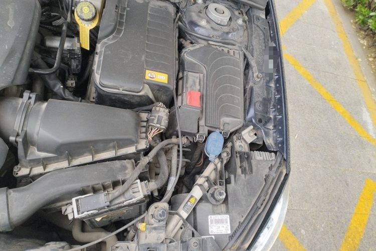 Used Mercedes-Benz GLA 2016 GLA 200 Fashion Model Engine Bay Left