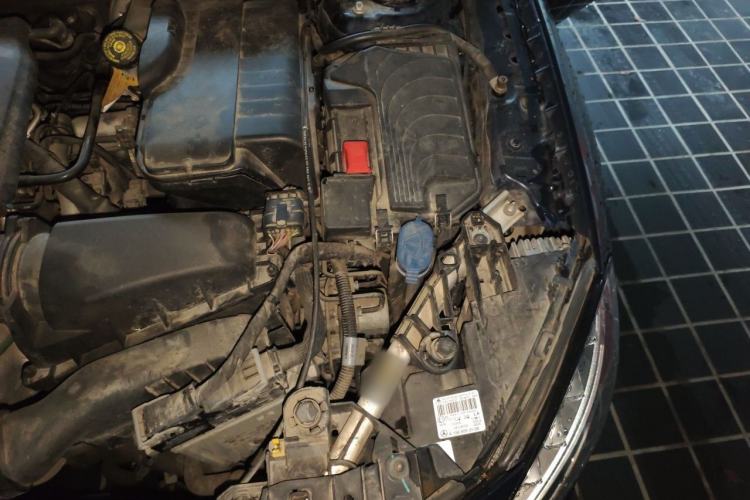 Used Mercedes-Benz GLA 2016 GLA 200 Fashion Model Engine Bay Left
