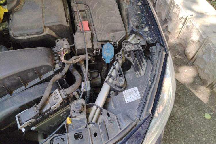 Used Mercedes-Benz GLA 2016 GLA 200 Sport Edition Engine Bay Left