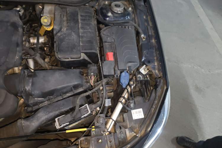 Used Mercedes-Benz GLA 2016 GLA 200 Sport Edition Engine Bay Left