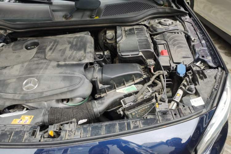 Used Mercedes-Benz GLA 2016 GLA 200 Fashion Model Engine Bay Left