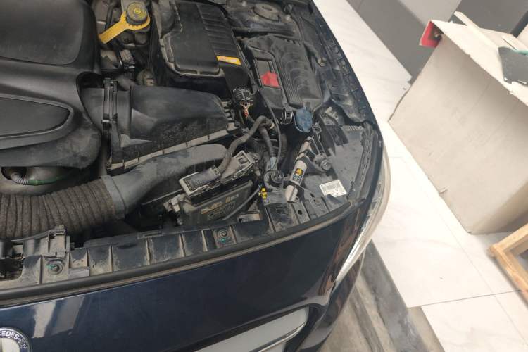 Used Mercedes-Benz GLA 2016 GLA 200 Fashion Model Engine Bay Left