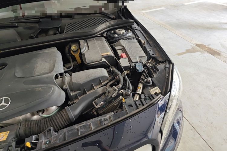 Used Mercedes-Benz GLA 2016 GLA 200 Fashion Model Engine Bay Left
