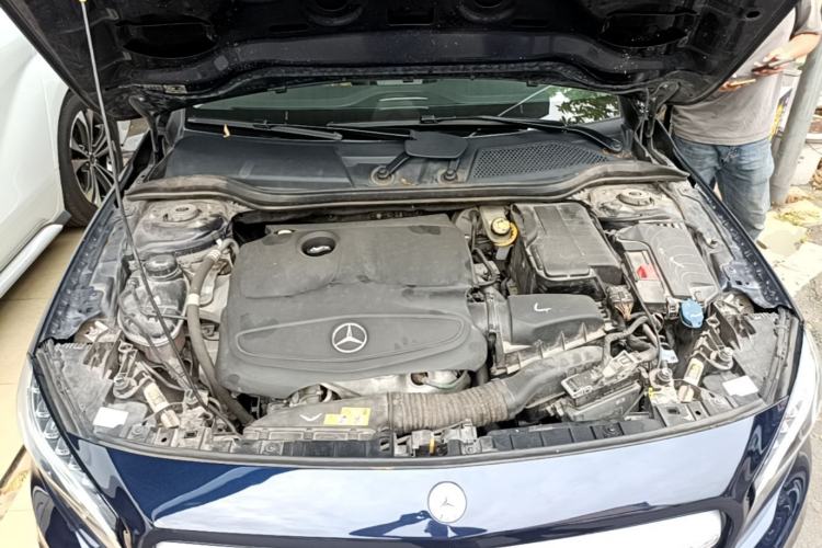 Used Mercedes-Benz GLA 2016 GLA 200 Fashion Model Engine Bay
