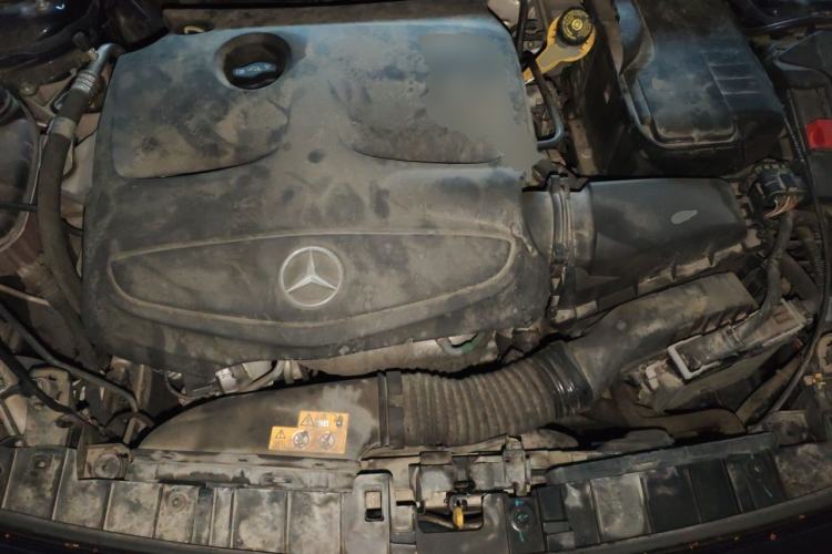 Used Mercedes-Benz GLA 2016 GLA 200 Fashion Model Engine Bay