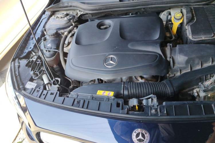 Used Mercedes-Benz GLA 2016 GLA 220 4MATIC Fashion Edition Engine Bay Right