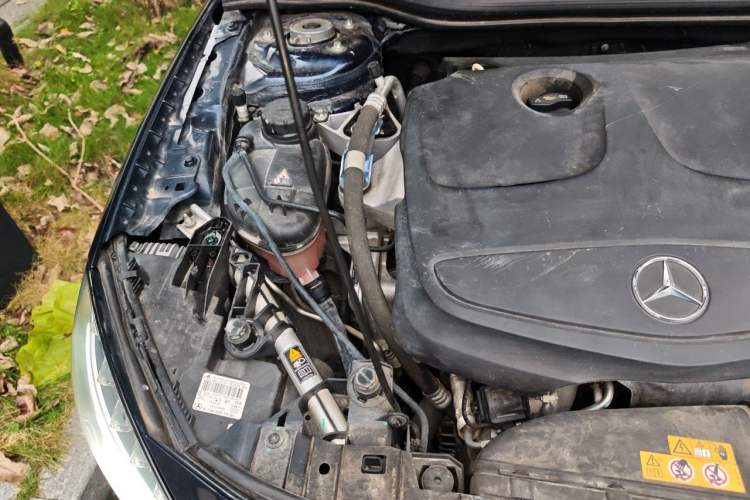 Used Mercedes-Benz GLA 2016 GLA 200 Fashion Model Engine Bay Right