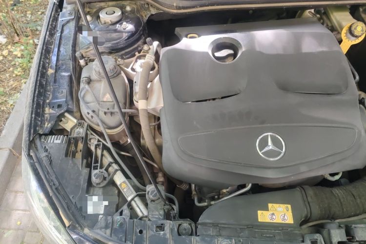 Used Mercedes-Benz GLA 2016 GLA 200 Fashion Model Engine Bay Right