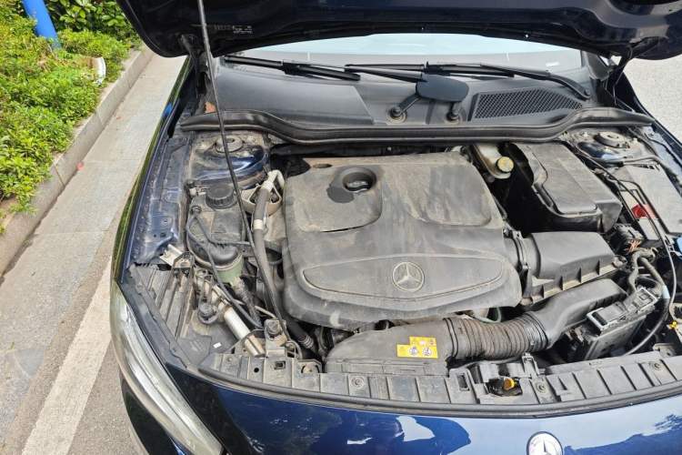 Used Mercedes-Benz GLA 2016 GLA 200 Sport Edition Engine Bay Right