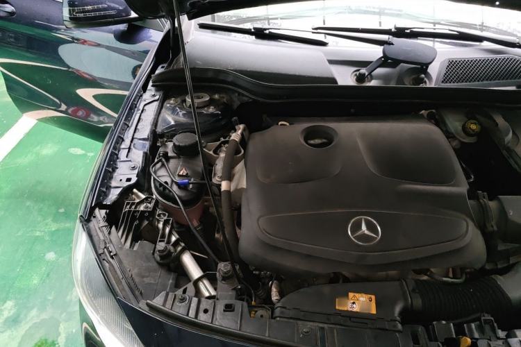 Used Mercedes-Benz GLA 2016 GLA 200 Sport Edition Engine Bay Right