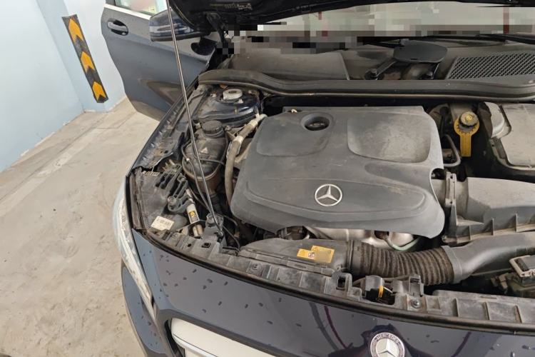 Used Mercedes-Benz GLA 2016 GLA 200 Fashion Model Engine Bay Right