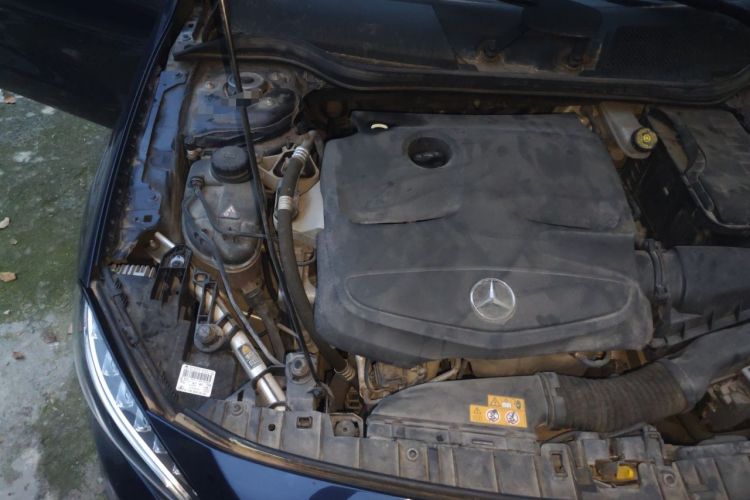 Used Mercedes-Benz GLA 2016 GLA 200 Fashion Model Engine Bay Right