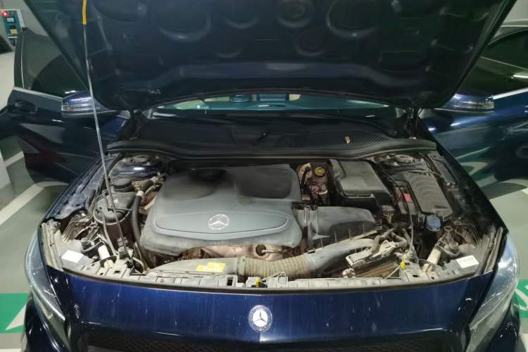 Used Mercedes-Benz GLA 2016 GLA 200 Sport Edition Engine Bay