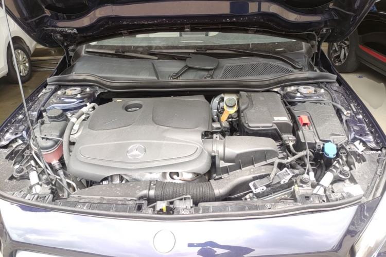 Used Mercedes-Benz GLA 2016 GLA 220 4MATIC Fashion Edition Engine Bay