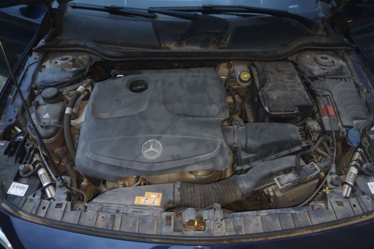 Used Mercedes-Benz GLA 2016 GLA 200 Fashion Model Engine Bay