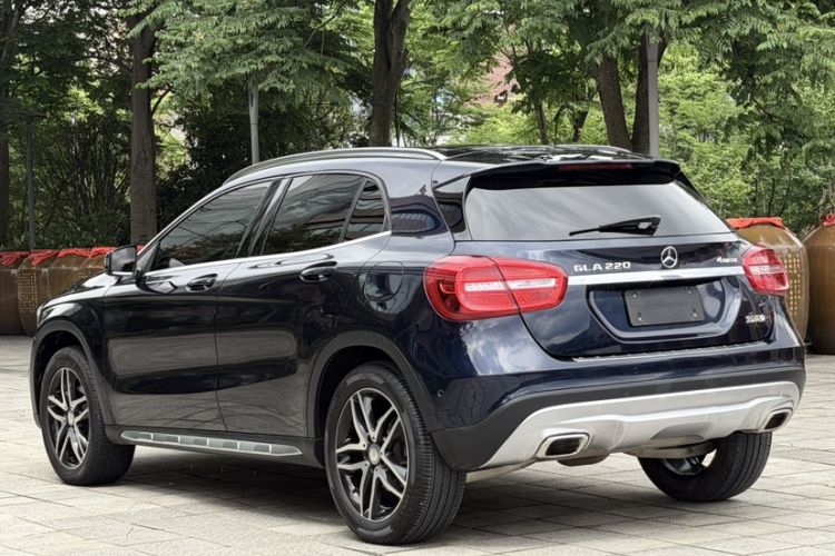 Used Mercedes-Benz GLA 2016 GLA 220 4MATIC Fashion Edition Exterior 3