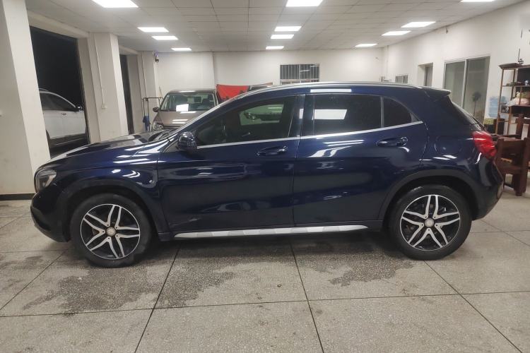 Used Mercedes-Benz GLA 2016 GLA 220 4MATIC Fashion Edition Exterior 3