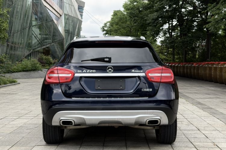 Used Mercedes-Benz GLA 2016 GLA 220 4MATIC Fashion Edition Exterior 4