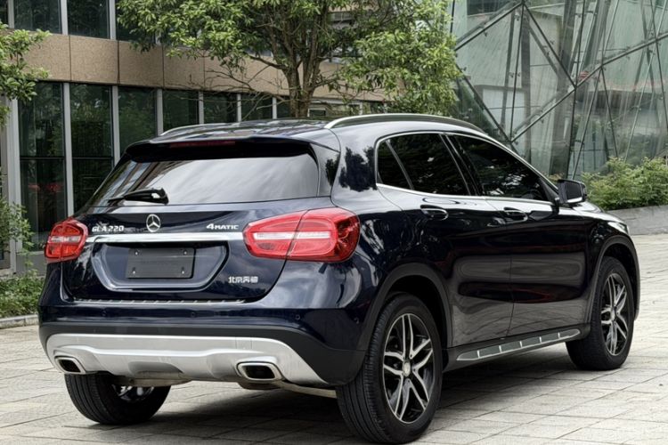 Used Mercedes-Benz GLA 2016 GLA 220 4MATIC Fashion Edition Exterior 5