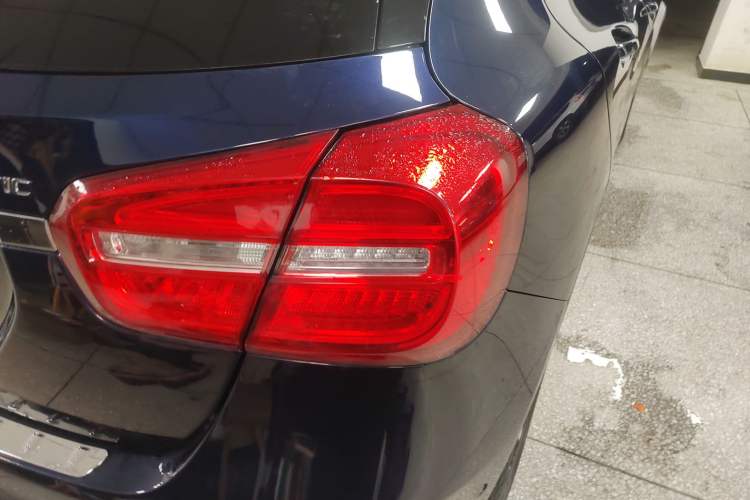 Used Mercedes-Benz GLA 2016 GLA 220 4MATIC Fashion Edition Exterior 6