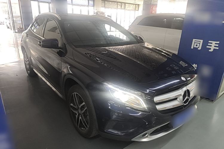 Used Mercedes-Benz GLA 2016 GLA 220 4MATIC Fashion Edition Front Right 45 Deg