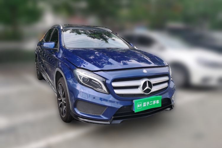 Used Mercedes-Benz GLA 2016 GLA 200 Blue Edition Front Right 45 Deg