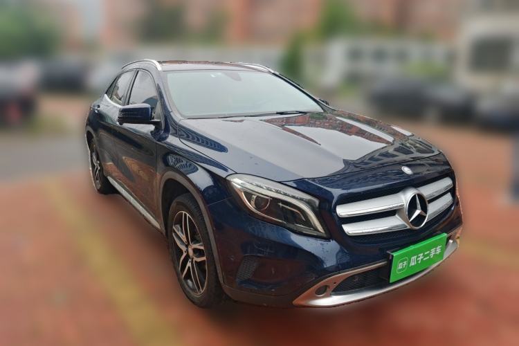 Used Mercedes-Benz GLA 2016 GLA 220 4MATIC Fashion Edition Front Right 45 Deg