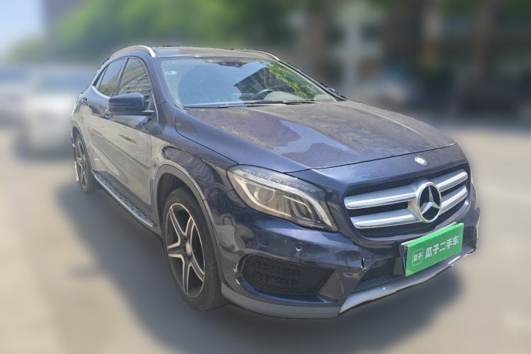 Used Mercedes-Benz GLA 2016 GLA 200 Fashion Model Front Right 45 Deg