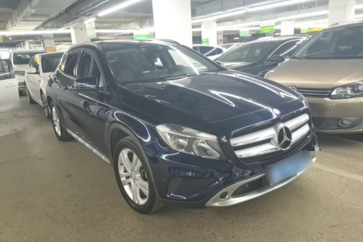 Used Mercedes-Benz GLA 2016 GLA 200 Sport Edition Front Right 45 Deg
