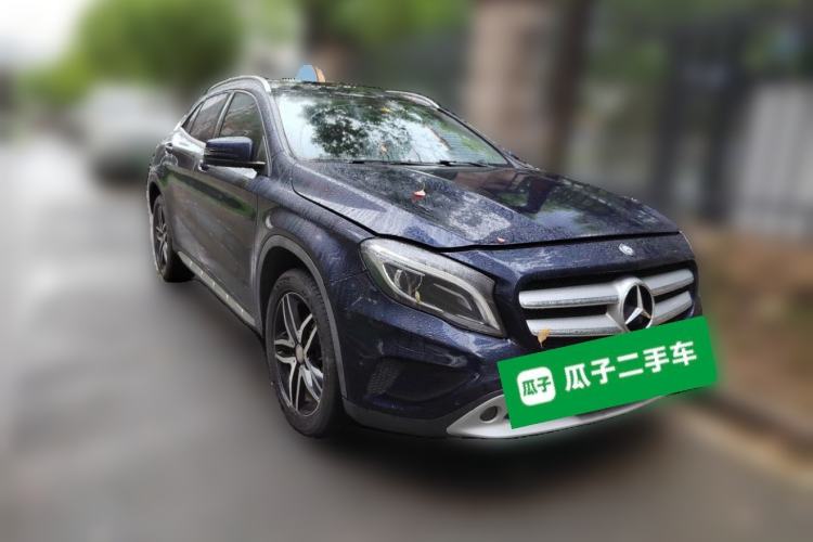 Used Mercedes-Benz GLA 2016 GLA 200 Fashion Model Front Right 45 Deg