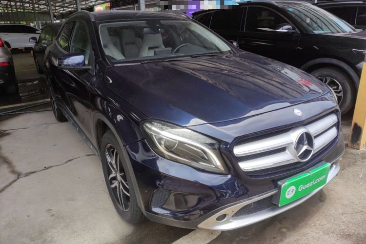 Used Mercedes-Benz GLA 2016 GLA 220 4MATIC Fashion Edition Front Right 45 Deg