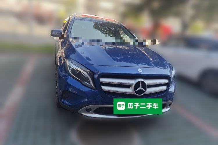 Used Mercedes-Benz GLA 2016 GLA 200 Blue Edition Front Right 45 Deg