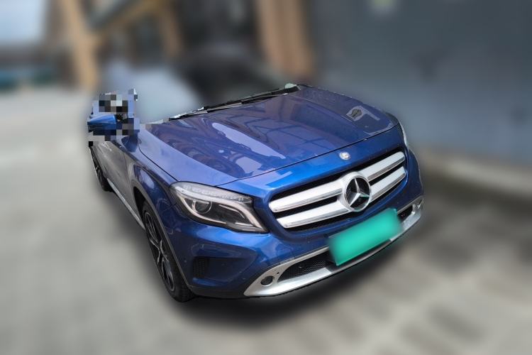 Used Mercedes-Benz GLA 2016 GLA 200 Blue Edition Front Right 45 Deg