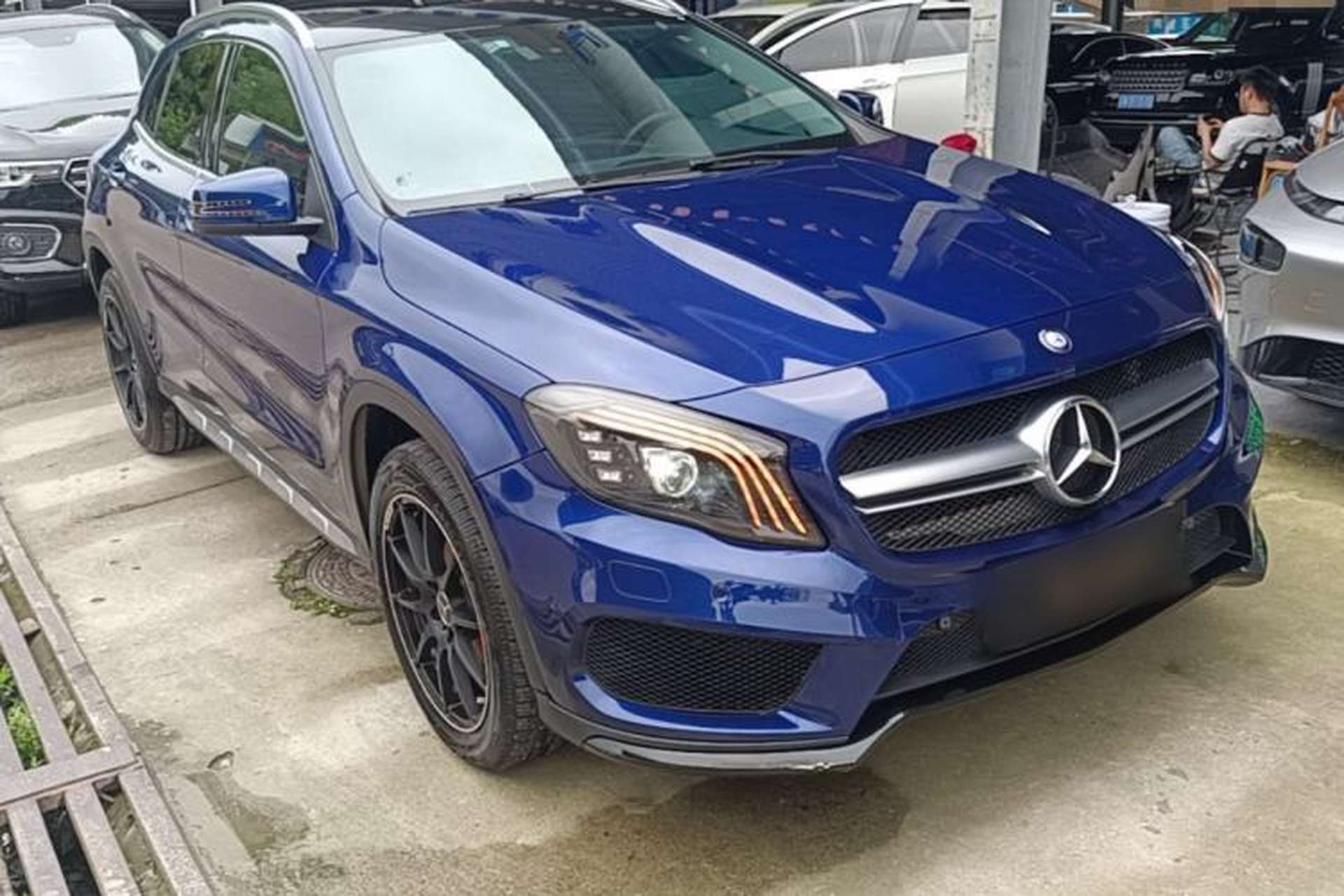 Used Mercedes-Benz GLA 2016 GLA 200 Sport Edition Front Right 45 Deg