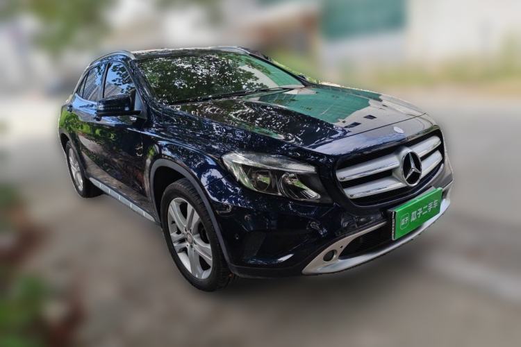 Used Mercedes-Benz GLA 2016 GLA 200 Sport Edition Front Right 45 Deg