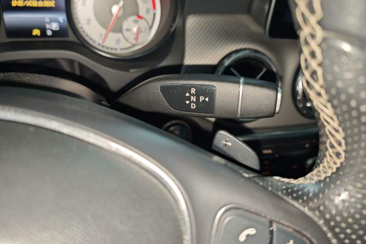 Used Mercedes-Benz GLA 2016 GLA 200 Fashion Model Gear Lever