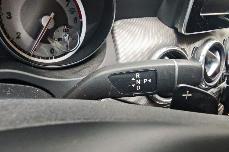 Used Mercedes-Benz GLA 2016 GLA 200 Sport Edition Gear Lever