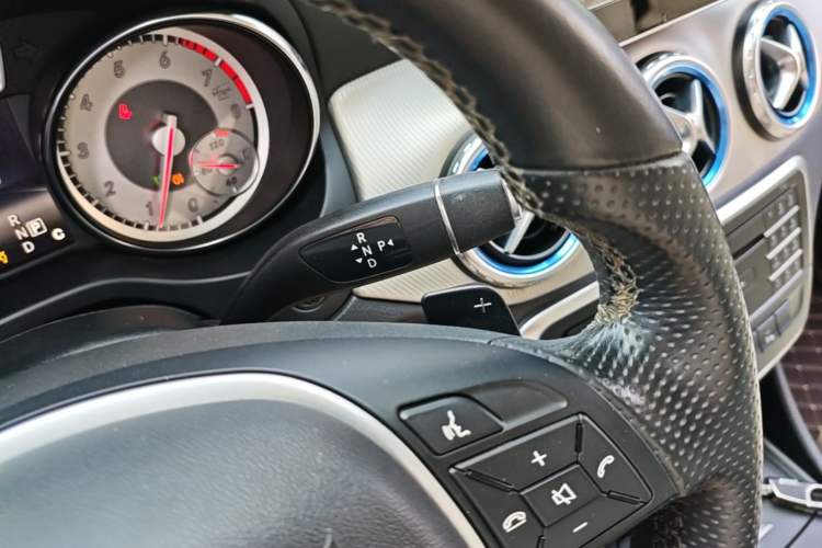 Used Mercedes-Benz GLA 2016 GLA 200 Fashion Model Gear Lever