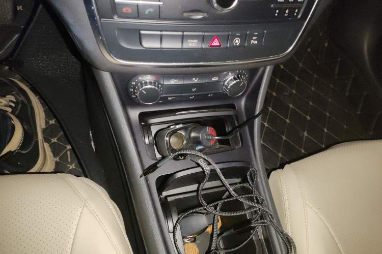 Used Mercedes-Benz GLA 2016 GLA 200 Fashion Model Gear Lever